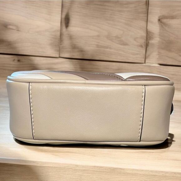 Tory Burch Kira Tri Color Quilted Leather Camera Bag - Picture 6 of 12